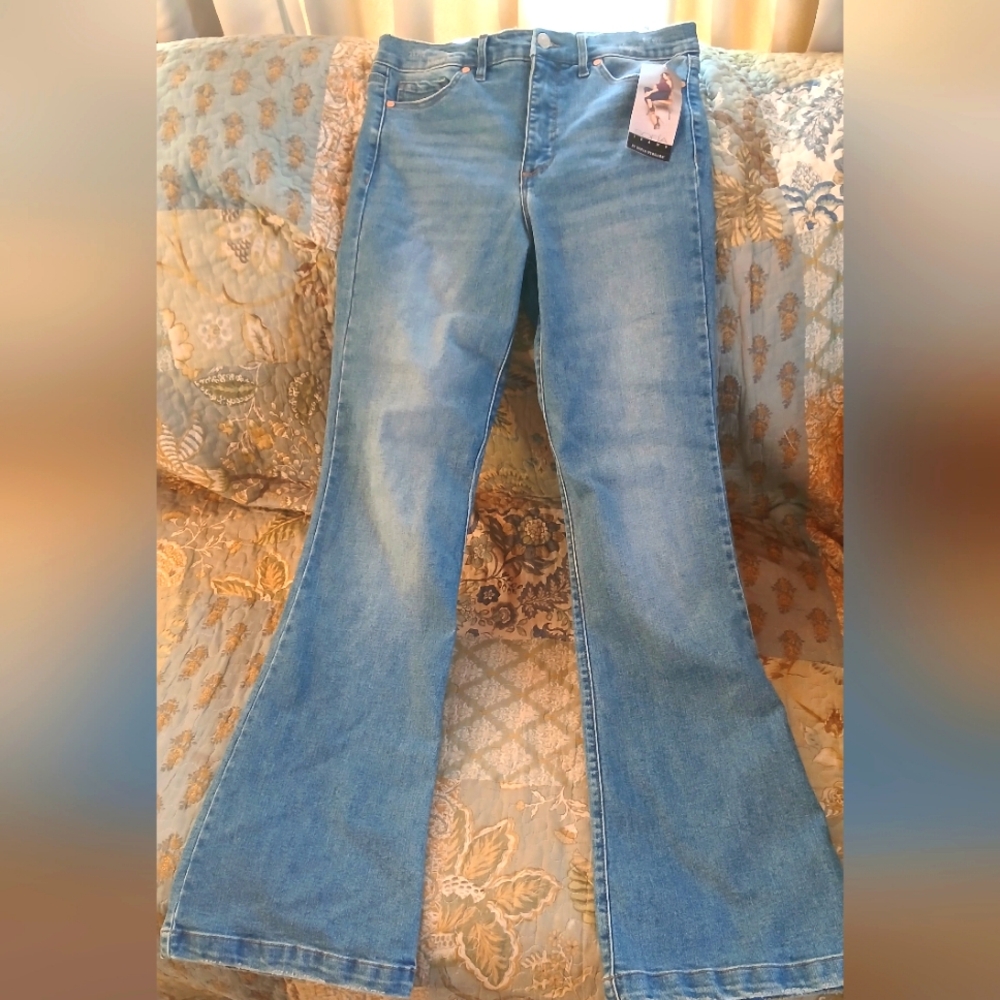Sofia Vergara Jeans